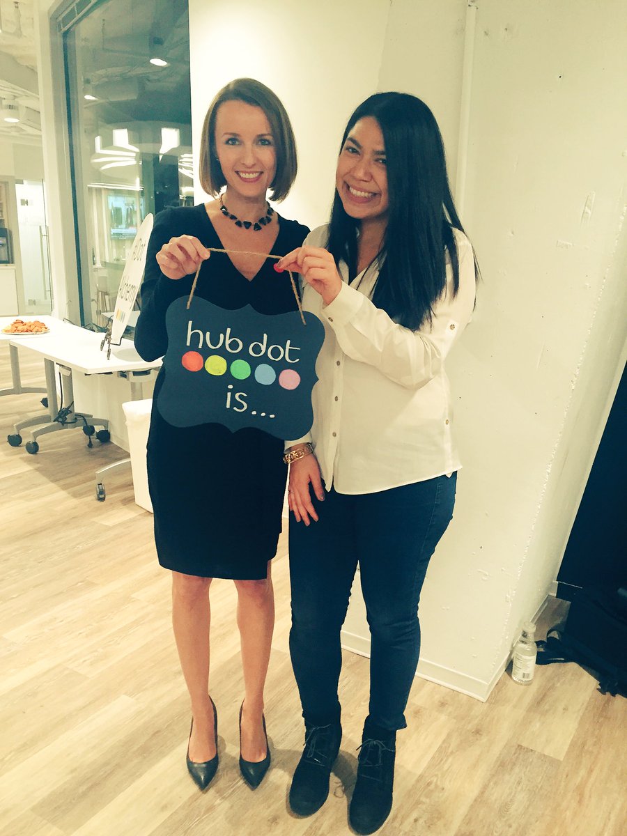 Elegant_Entre's tweet photo. What is @HubDotDC it's amazing women sharing their stories &amp; creating a community #hubdot #dc #women #community @lisacuesta https://t.co/LZ22XcTHCm