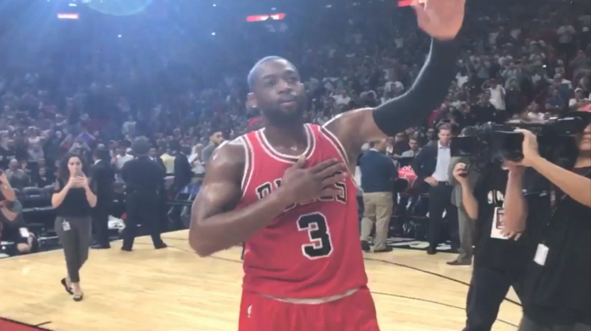 Heat lose to Bulls in Dwyane Wade's 1st game back in Miami bit.ly/2fGME8f?utm_me… https://t.co/ng4bFVkhWT