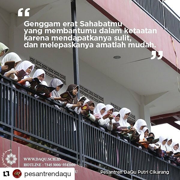 Dzuhur dulu yuk
Selamat menunaikan sholat dzuhur berjamaah dan tepat waktu semua