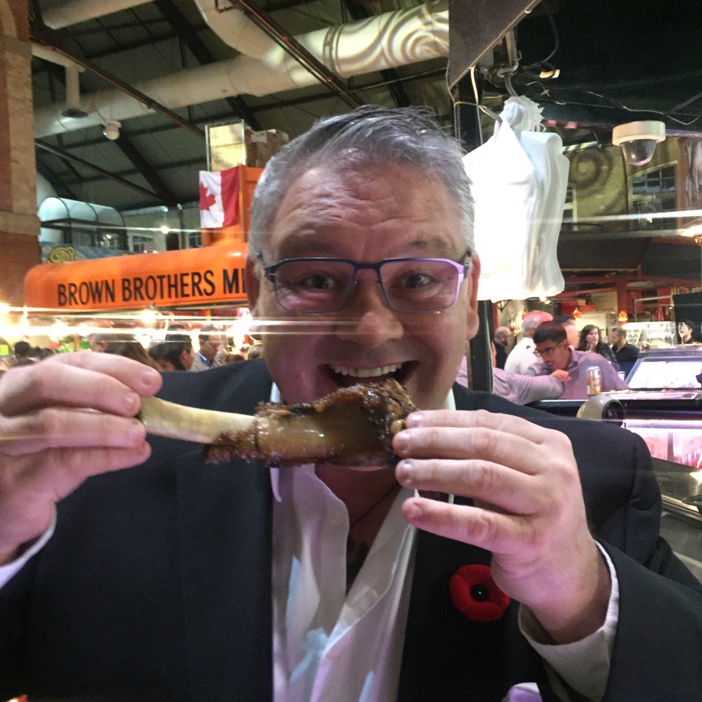 Trust a fat chef! The #freddyflinstone #beef #ribs were one of the best things at #nightatthemarket @StLawrenceMkt