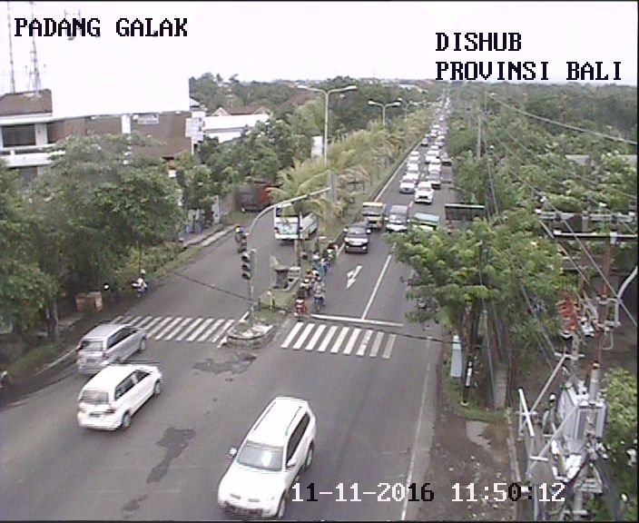 atcsbali's tweet photo. JUMAT, 11-11-2016, ( 13:00 ) Kondisi lalin simpang PADANG GALAK terpantau LANCAR. https://t.co/8jWIc4wmFH