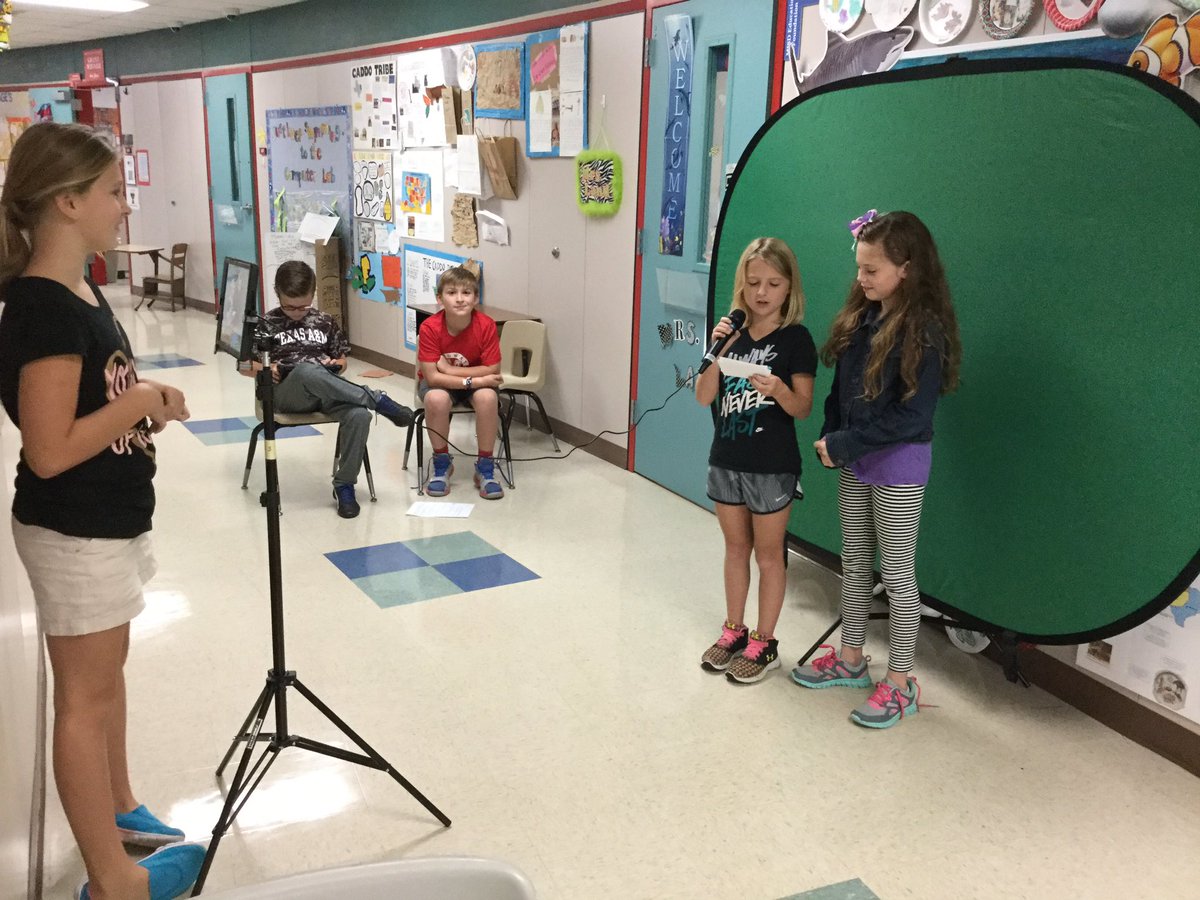 kaci_powers's tweet photo. 4th Grade is studying early Tx history. They're recording each other pretending to be explorers. #thisistruelearning #southbosque4 https://t.co/4RQHPgaXrw