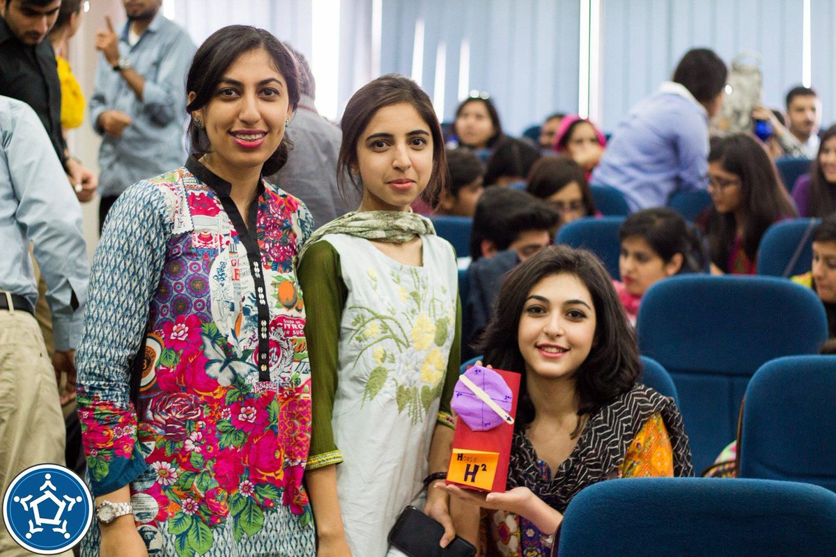 PakUSAlumni's tweet photo. .@ahsaanrizvi, founder of #DesignForPakistan alum is empowering students at #NUST to solve problems through #designthinking #Fulbright70 https://t.co/49y6QoGisL