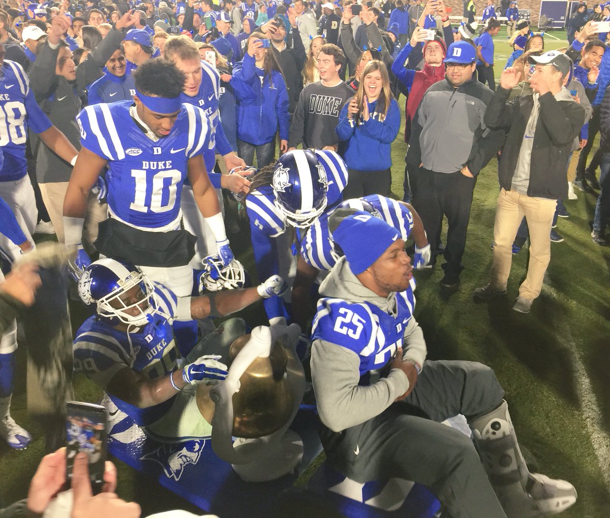 CoachTuttle's tweet image. Celebrating on the field as the Duke team takes back the Victory Bell!  #GoDuke  #OurProgram  @dillonleovic