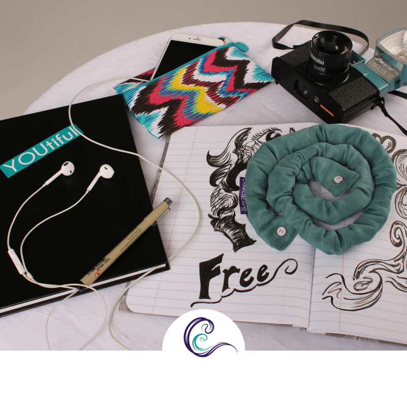 CharlieCurls's tweet image. Teal #Heatless Hair Curler. Have you started your #Holiday #Shopping yet? charliecurls.com