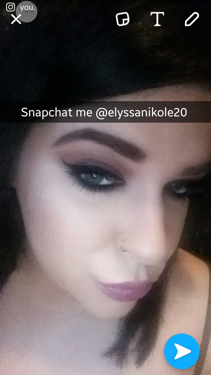 BarberElyssa's tweet photo. Snapchat me #snapchatstories #snapchatfilters #snapchataccount #HeyMama #latenight #southern #alabamagirl #tattooedandpierced #america #talk https://t.co/Y1G8VUI4Fk