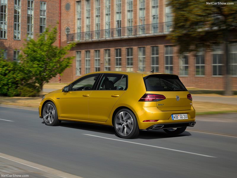 FiloDestek's tweet photo. #Makyajlı 2017 Volkswagen Golf #Ekonomi #Otomobil #Araba #Volkswagen #Golf @Volkswagen https://t.co/KwXGQtEV8i https://t.co/sDf84EuovZ