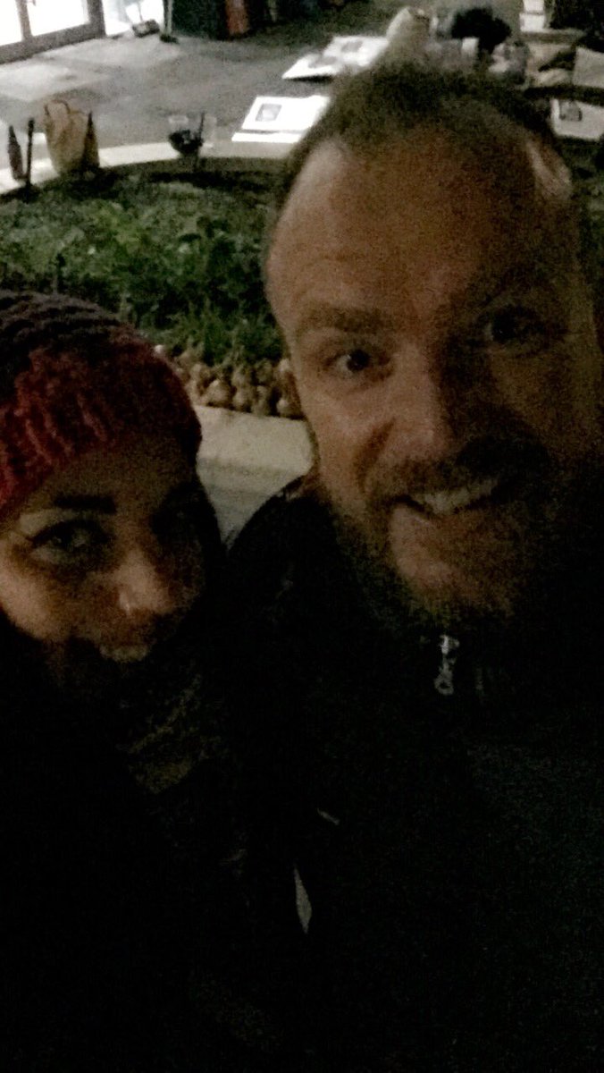 WalkingJody's tweet photo. Made it through the night @JuliaBradbury #sleepout ๐๐ผ Slept maybe an hour, was cold & uncomfortable but worth it to #HelpStopHomelessness ๐ https://t.co/1KrlwWuGEq