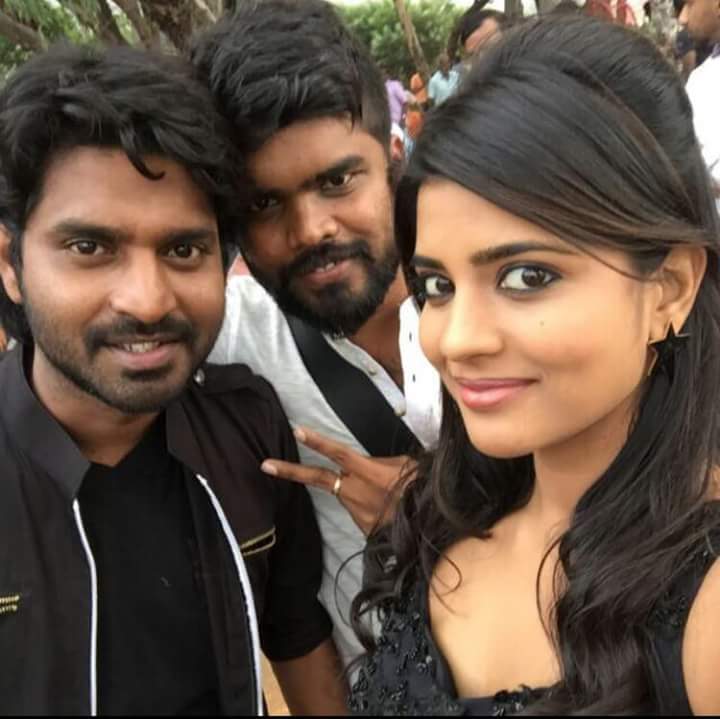 KollywoodCinima's tweet image. யோகி பாபு திரையில் தோன்றினாலே ஆடியன்ஸ் சிரிக்கத்தொடங்கி விடுகின்றனர், தன் ஒன் லைனால் செம்ம அப்லாஸ் வாங்குகிறார் #Kadalai @cineulagam Review