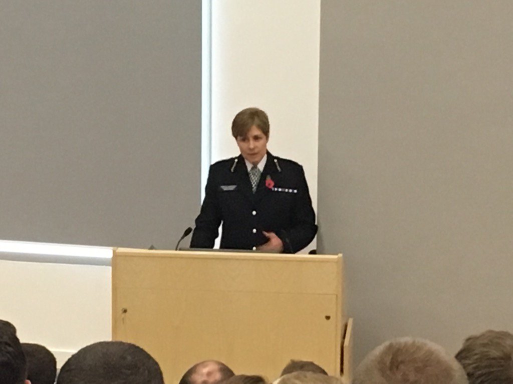 MPSLewisham's tweet photo. #DACBall guest senior officer has addressed our new @MPSSpecials officers about their role & responsibilities #PLMSC https://t.co/r1Y2a58wAn