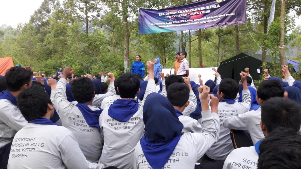 infomaba_tk's tweet photo. [LIVE REPORT]
Materi motivasi organisasi dan akademis peran sarjana tekkim yg disampaikan oleh pihak struktural dari FTI &amp; Teknik Kimia https://t.co/9QKzcAfgZd