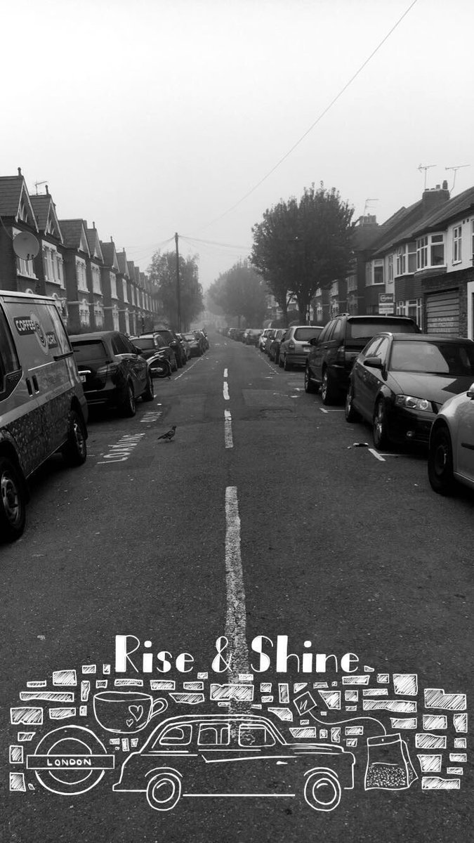 JustynaGryc's tweet photo. Scary foggy London morning! Guess what, it doesn't scare us to go for #LBCJohnLee event today. Always remember your WHY and you'll make it!💜 https://t.co/WjT8GBWBPG