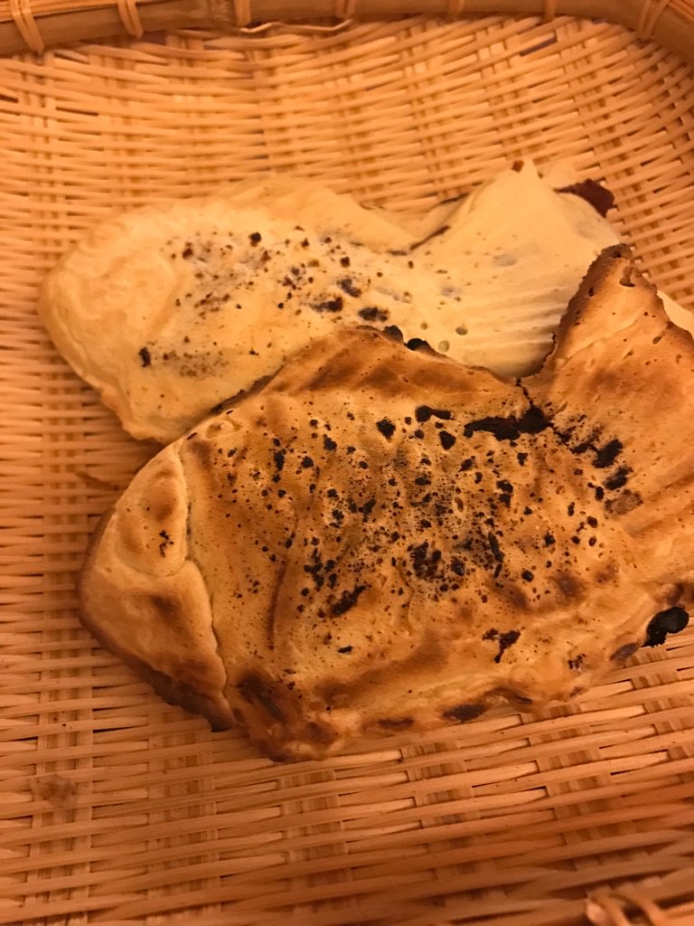 miko2u's tweet photo. ということで、サムゲタンはあきらめて浪花屋の鯛焼き。 https://t.co/VbxYWqbwv1