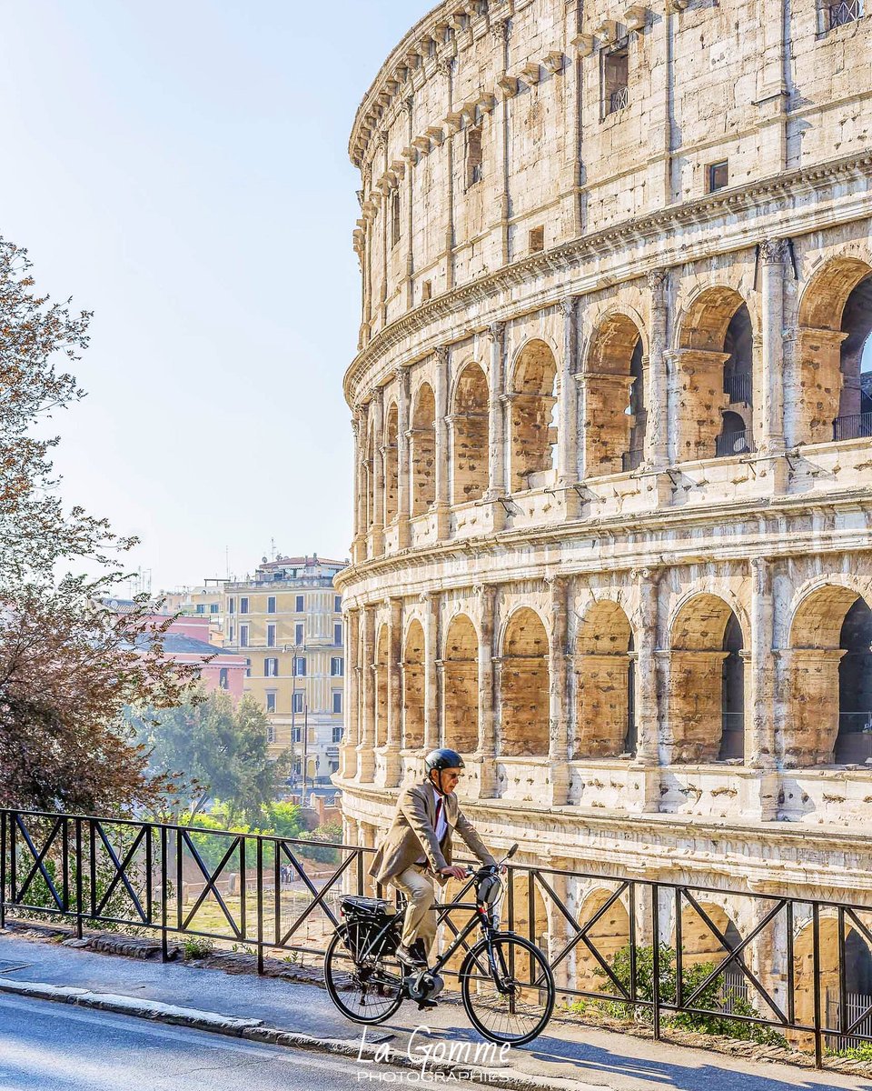 La_Gomme's tweet photo. Morning #Roma #italy - #travel #photography #travelpics #italie #Rome #coliseum #colise https://t.co/lLeoweQEFE