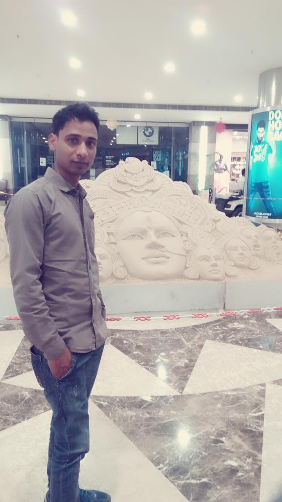 mrpradeep433's tweet photo. देश के सभी सैनिको को मेरी ओर से दीपावली की हार्दिक शुभकामनाऐ................. ! https://t.co/rw7Ao0Owj3