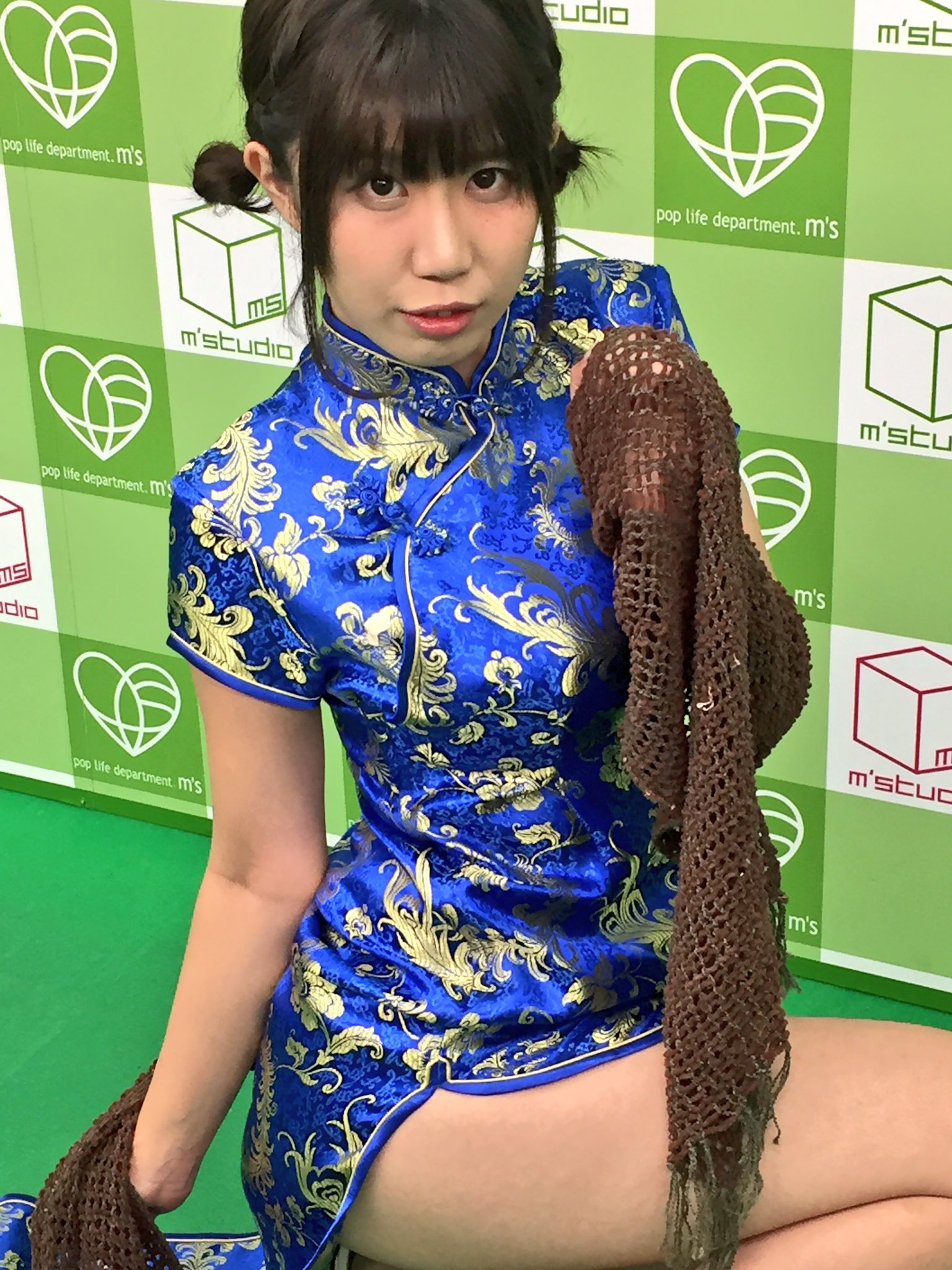 藤咲エレン　アリスjapan  / X