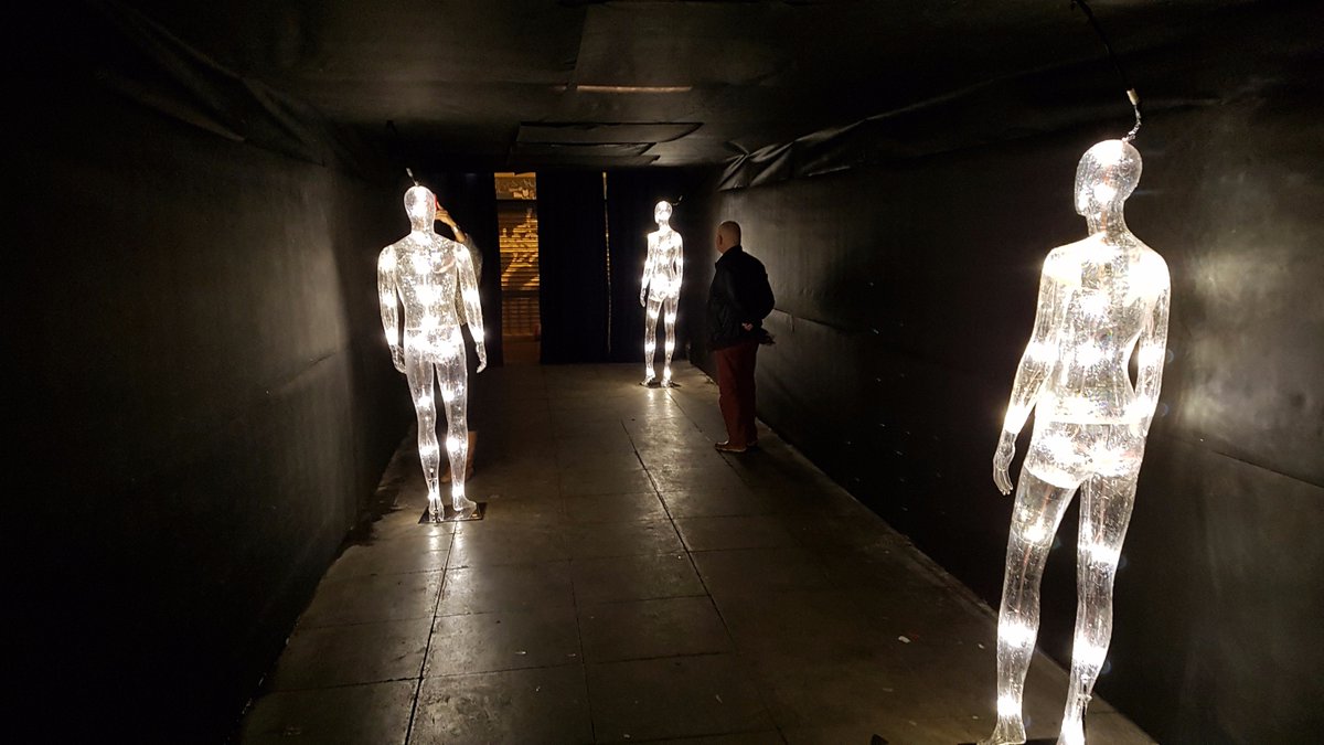 Artist Emma Allen at Blackpool light festival, very cool! #LightPool #lightpoolfestival #lightpool2016 <a href="/imakefings/">Emma Allen</a>