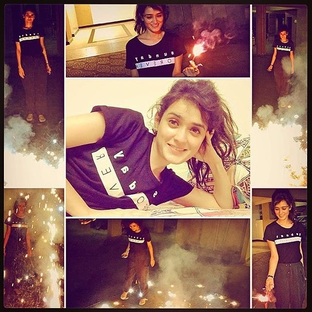 fatemaalm03's tweet photo. HAPPY DIWALI!! 💥💥 @Panawasthy_31 https://t.co/XSm428wNGc