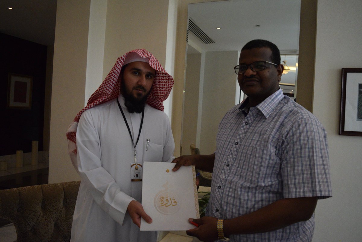 qodwah's tweet photo. ويمثلها المدير العام للوزارة د.عبدالعاطي محمد خير، حيث تأتي المذكرة لتخدم الأهداف المشتركة بين الوزارة وقدوة فيما يتعلق بالجوانب التدريبية. https://t.co/3bKLhzKw29