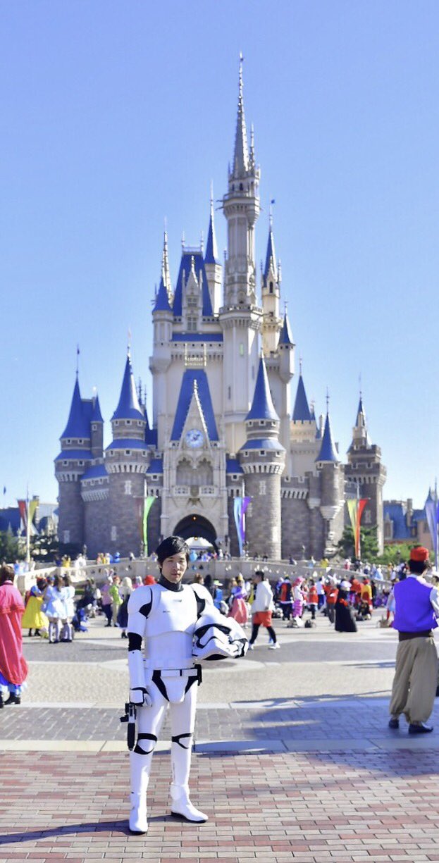 Twitter এ なべさん ディズニーハロウィン 10月31日 スターウォーズ フォースの覚醒 Firstorderストームトルーパーで 仮装インします 見かけたら声かけて下さい 笑 スターウォーズ Dハロ仮装 ディズニーランド ストームトルーパー T Co Gqtwsa3nx9