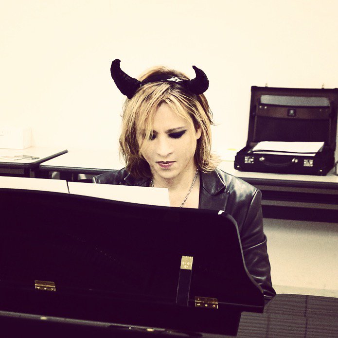 Yoshiki I M In Tokyo Happyhalloween T Co Oqdmw2b1je