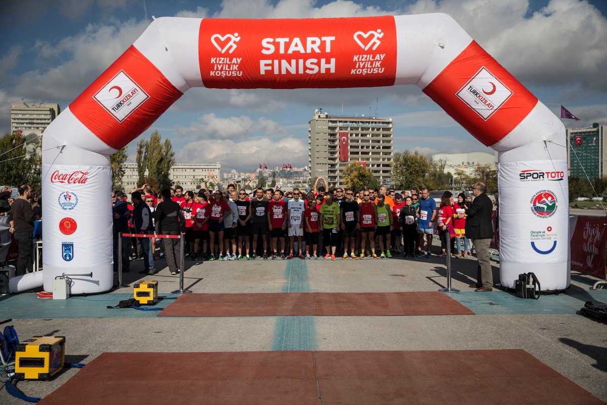 drkerem's tweet photo. İnanın Kızılay'ın faaliyetlerine ben bile yetişemiyorum :)
Ankara @iyilikkosusu'na katılan tüm sporcuları ve şampiyonları tebrik ediyorum. https://t.co/wyaduLKaXq