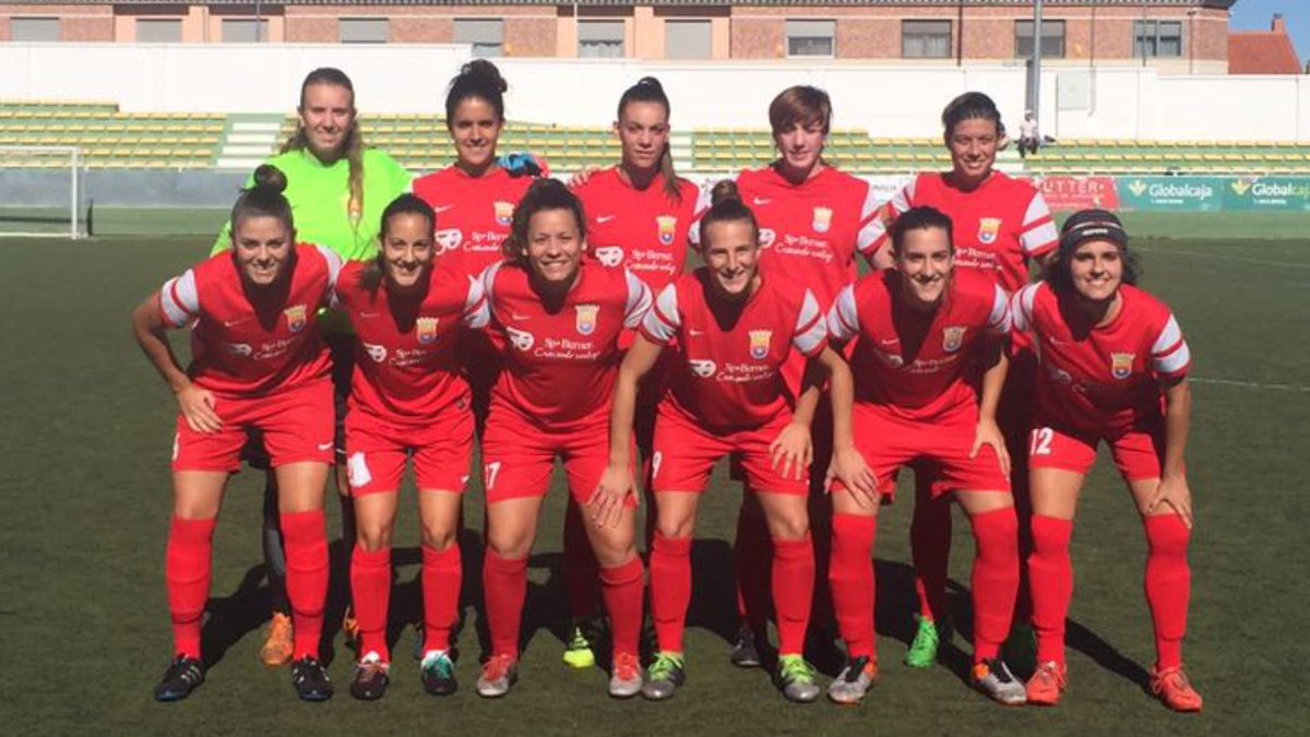 UDAldaiaCF_Fem's tweet photo. Empezamos a jugar en el José Copete de Albacete con esta formación #rojas #UniónDeportiva https://t.co/7ZlNxLmp8R