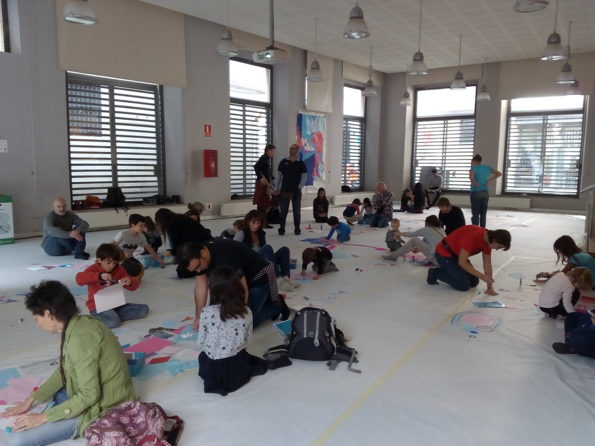 CasalPou's tweet photo. Veniu a #BigDrawBCN teniu temps fins les 18h! @thinkbig_bcn https://t.co/j6oQurQEn2