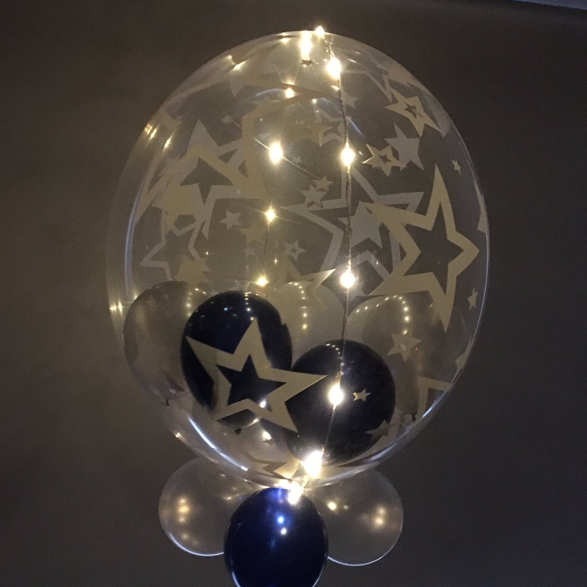 blueberry_good's tweet photo. Woohoo...my new design works! Yay love it. Thumbs up to us 👍👍👍😂 #sopleased #balloonlights #notyourstandardballoon #woohoo https://t.co/y8VMbsjChW
