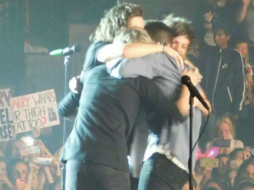 80 shows
299 days
9 months

Today is the day we say goodbye 

#RememberOTRATour #1YearSinceOTRATour