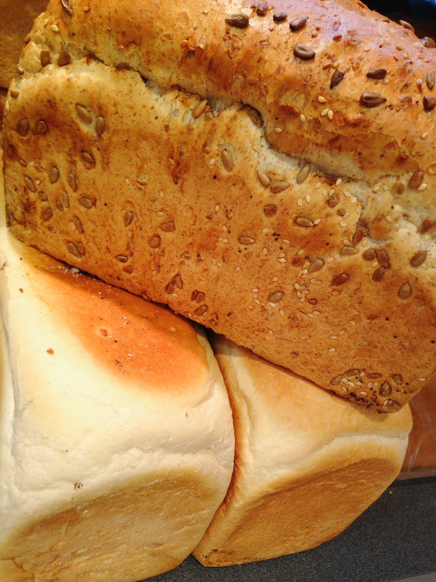 ParsonsBakery's tweet photo. Nailed it 👍🏻 #nowthatsaloaf #beautyrightthere #breadperfection https://t.co/gGyEZC5mDU