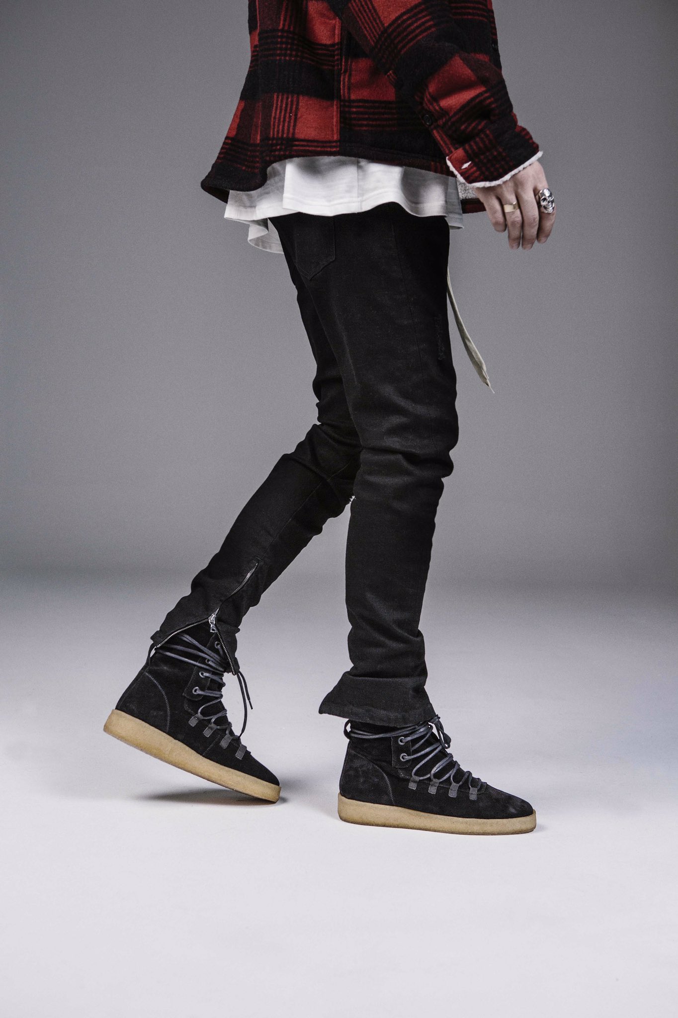 Represent clearance dusk boots