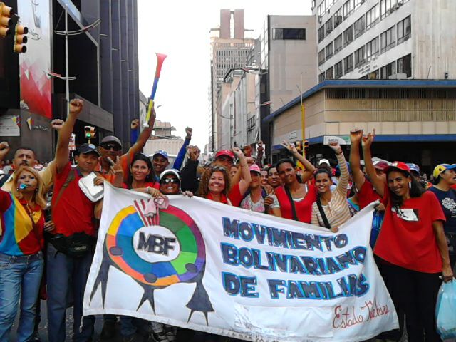 MBF TÁCHIRA rodilla en tierra