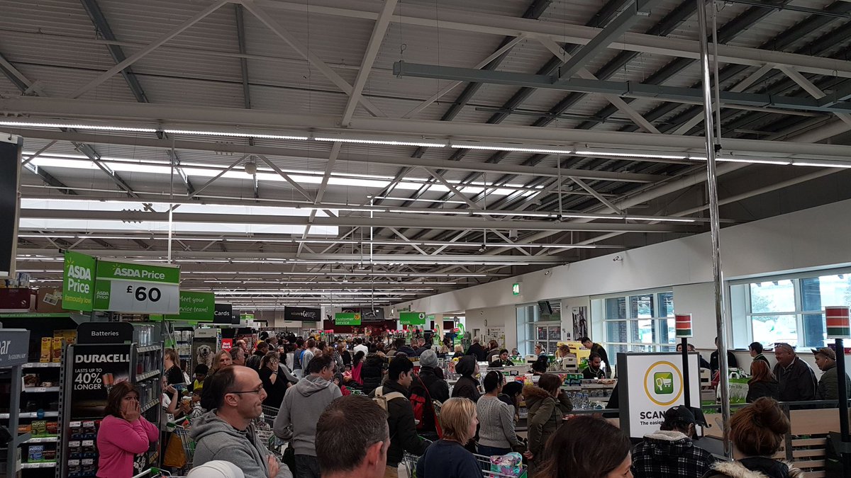Asda card payment issue causes long checkout queues ITV News