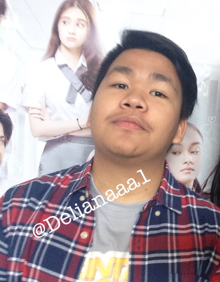 Kivers_CRB's tweet photo. @TeukuRyz Take care bang, sampe jakarta jam 10an yaa? Langsung istirahat oke? 😘 https://t.co/F7bsFKQKbm