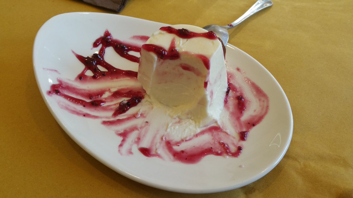 GppZogn's tweet photo. #DessertGenoa #ForzaAtalanta @Atalanta_BC 3-0 #MagicaDea https://t.co/HThvTRhga1