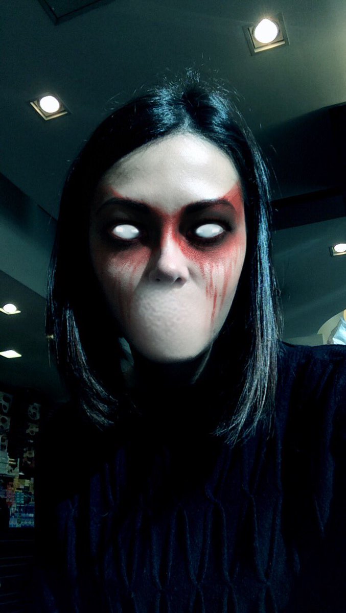 FrancyBuriani's tweet photo. Buona domenica a tutti! #halloween2016 #buonumore #buonamore #odiotutti https://t.co/AtVDQlMOat