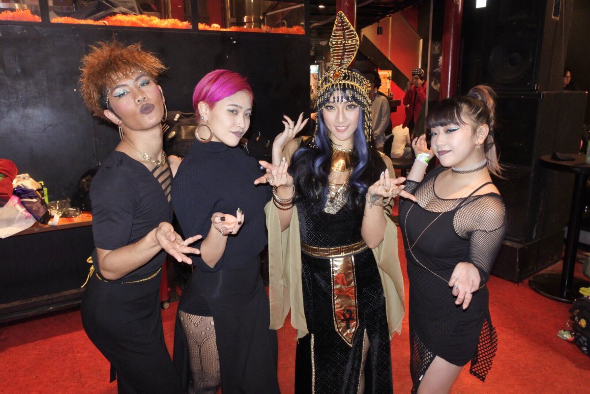 J_A_S_M_I_N_E_'s tweet photo. #INFERNO に感謝MAX♡♡ #JasVegas を賑やかにしてくれて、本当にありがとう♡♡ https://t.co/y5QJqIZtoH