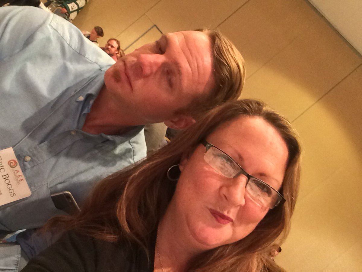 MichelleCSocial's tweet photo. Great to connect again @boggs_e ! #44AEE https://t.co/XmdNcNbYed