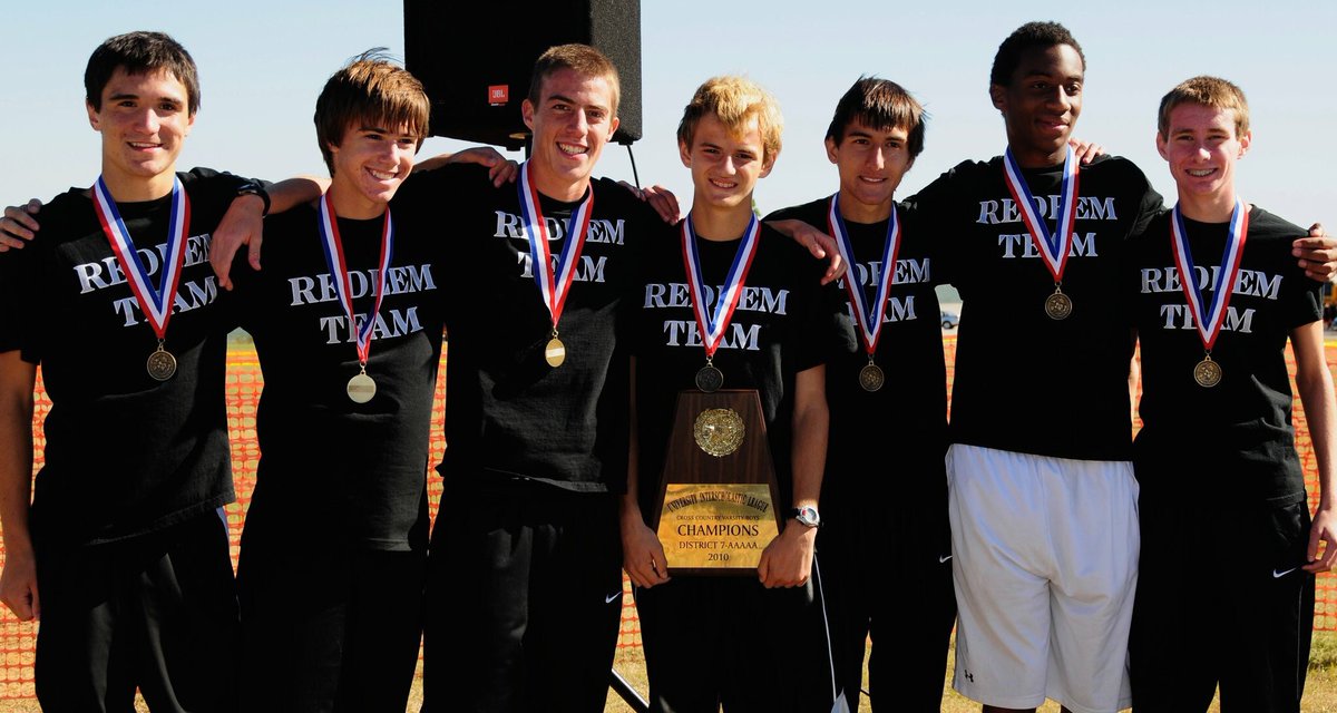 SL_Running's tweet photo. @CarrollCXC 2010 placed 2nd at State. The start of 4 consecutive state championships and a new State record for scoring #redeem #CXC2016 https://t.co/z7iuxYnWE6