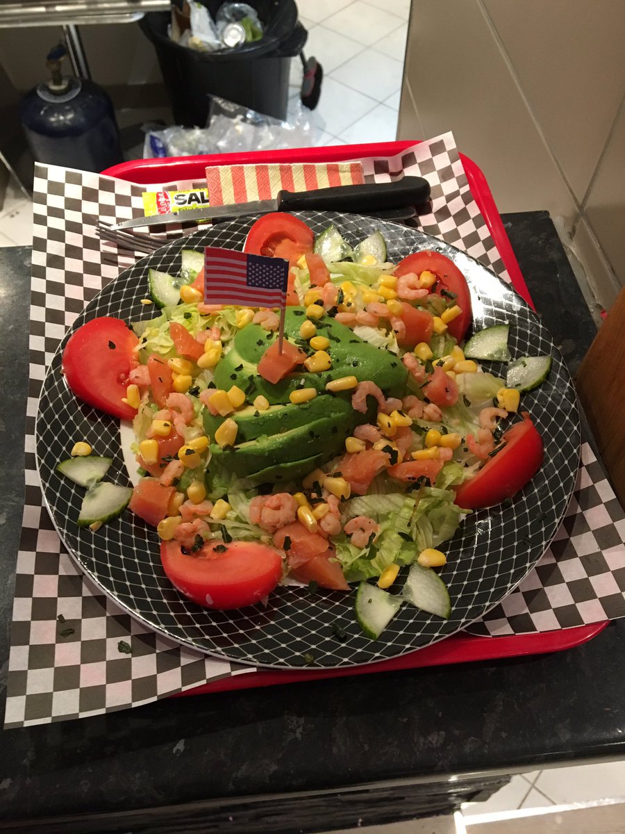 AtableBeverly's tweet image. #j'ai faim