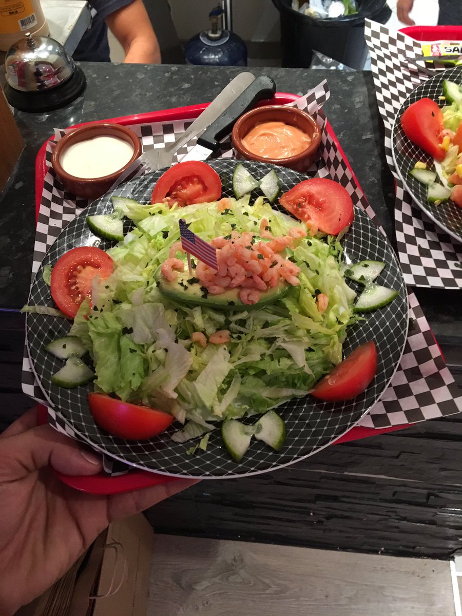 AtableBeverly's tweet image. #j'ai faim