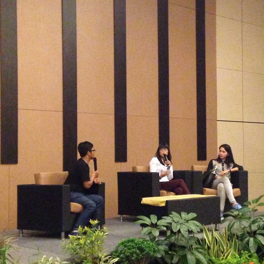 KoMa21TSM's tweet photo. Movie Panel with Director &amp; Casts MIDNIGHT SHOW (2016) on #PANICTERROR Chapter 2! https://t.co/dyFtNQ5Kib