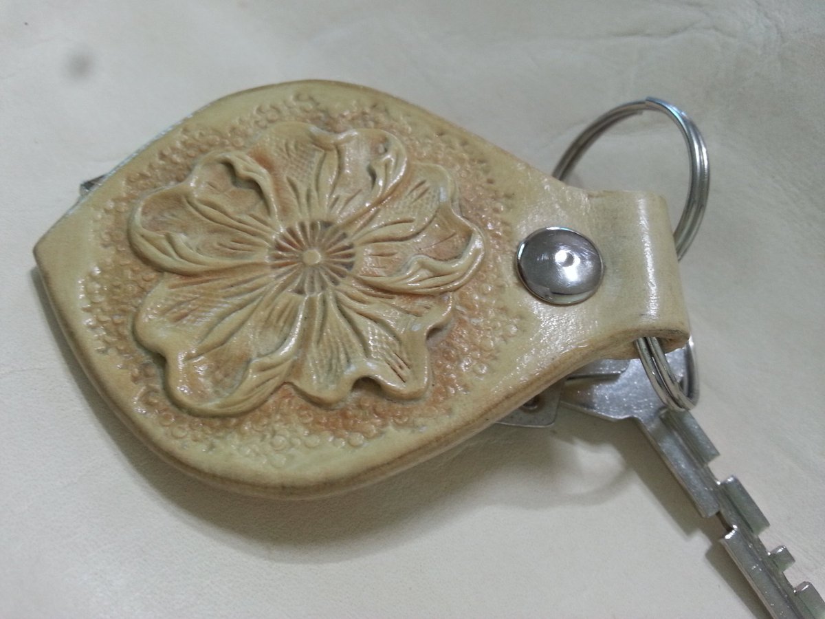 Түлхүүрэндээ осоор хиисиимаа
Лайк даруулчих санаа бгаа