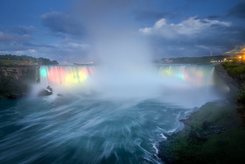 RoadCyclingZone's tweet photo. [Photo]: Niagara Falls Illumination after Sunset (Canada)

My processing steps----> https://t.co/QqcFed8tSB

#hdr https://t.co/2oYOxoZCN7