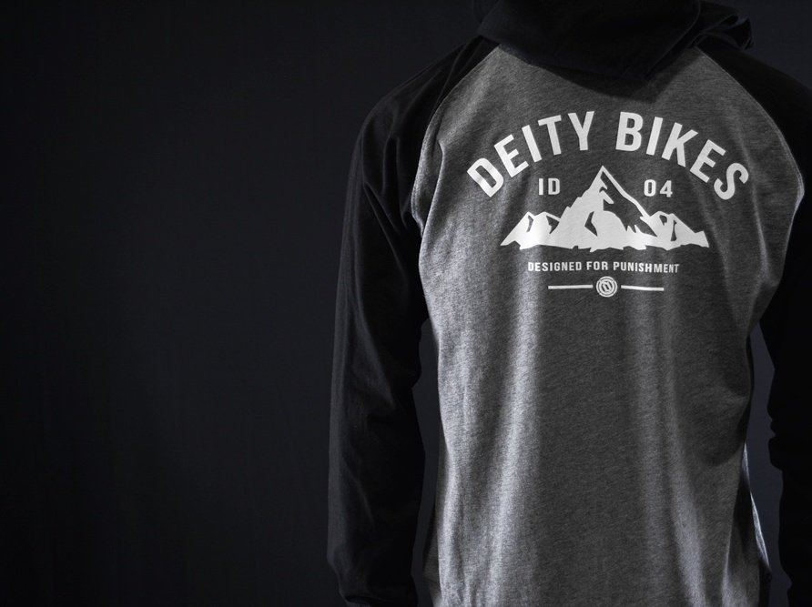 deitycomponents's tweet photo. The Heritage Superlight Hoody is in stock in all sizes and is the perfect layer to cut some of the Fall chill! #gitsum https://t.co/2lEcAbHF8X