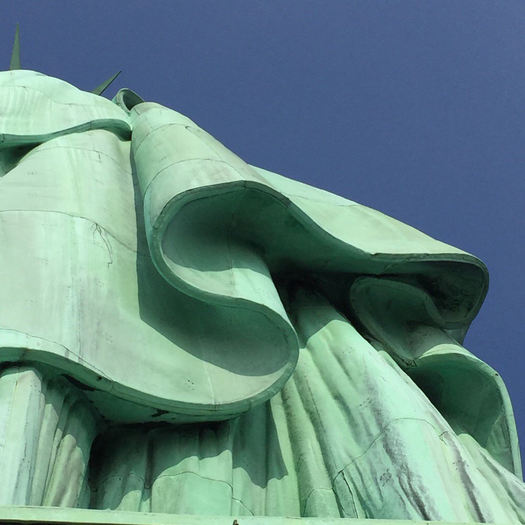 garyrosenWSJ's tweet image. The folds of Lady Liberty&apos;s robe. #statueofliberty