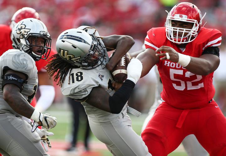 espn's tweet image. Need some morning inspiration?

Shaquem Griffin doesn't have a left hand, but yesterday he recorded 3 sacks, a fumble recovery and an INT.