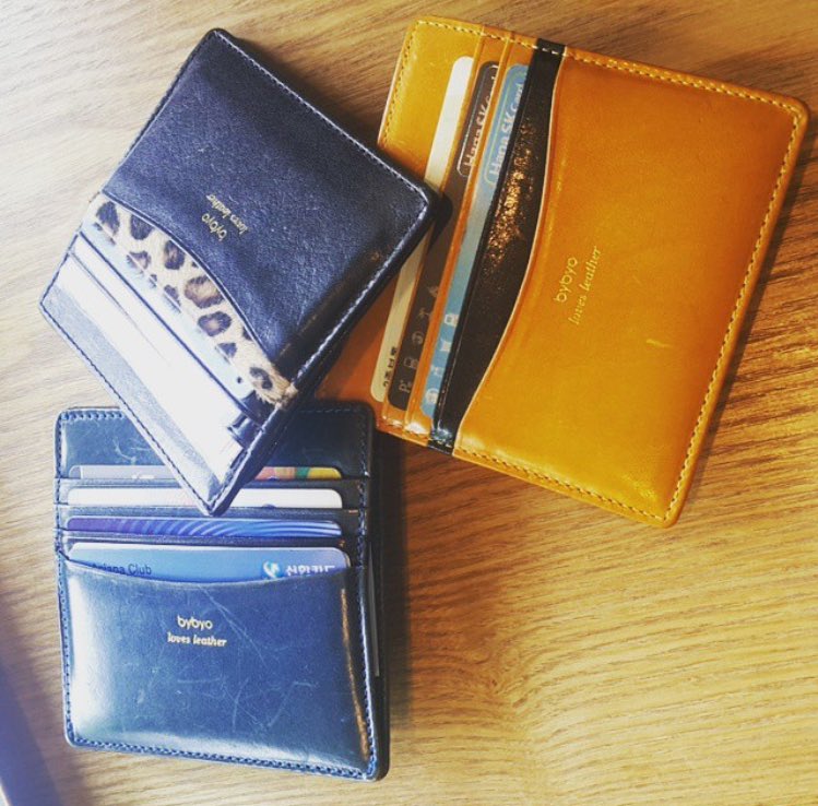 adoringyys's tweet photo. remember when gikwang bought the wallet for BEAST and yoseob is still using rn 😍😍😍😍 https://t.co/vVgBYxyWnn