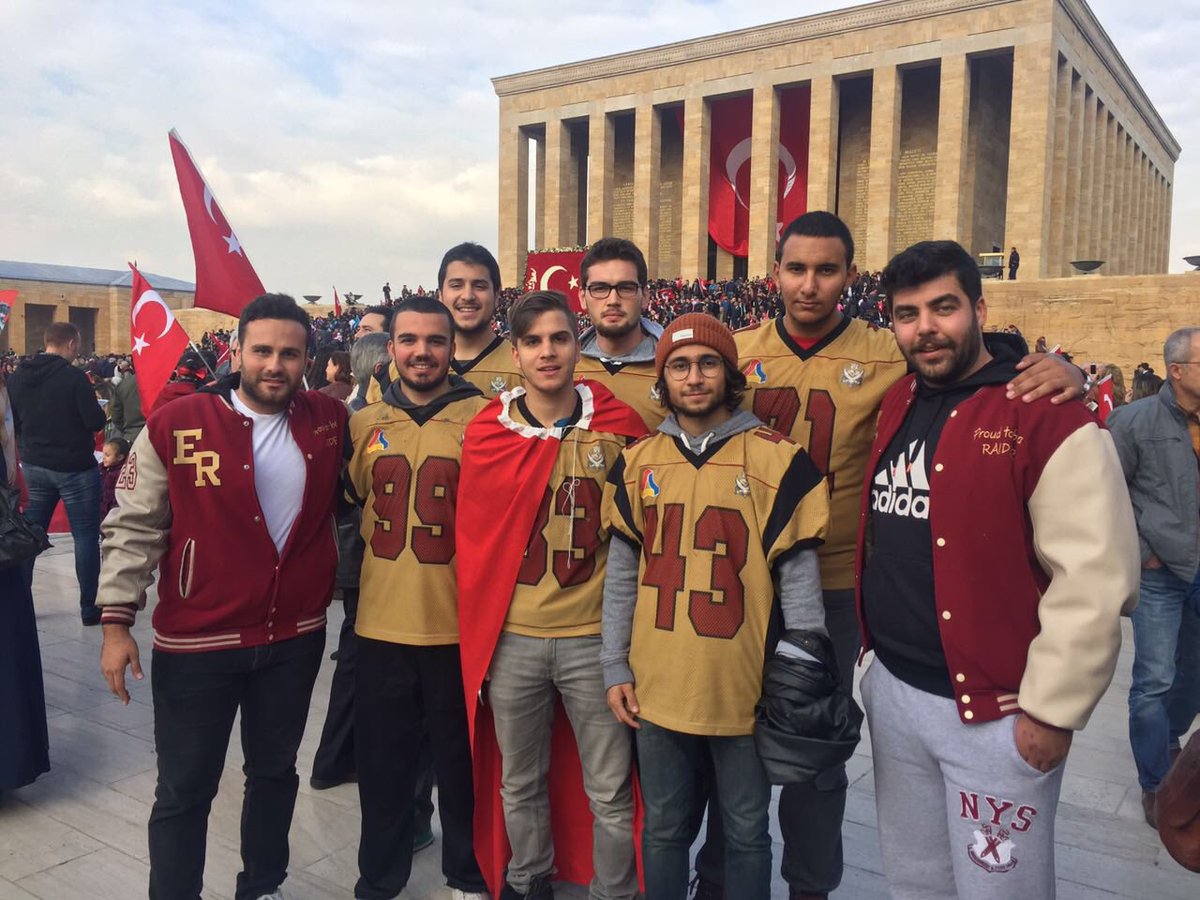 eturaiders's tweet photo. 29 Ekim Cumhuriyet Bayramı'nda Başönderimiz Mustafa Kemal ATATÜRK'ün huzurundaydık🇹🇷 https://t.co/ozYbyMOUg4